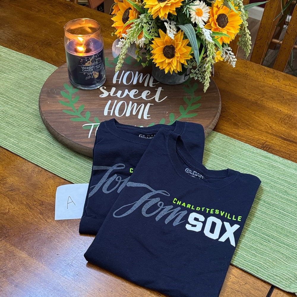 Gildan Navy Blue Tom Sox T-Shirt